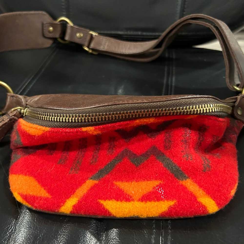 Pendleton Brown And Red Patterned Cowhide Leather… - image 3